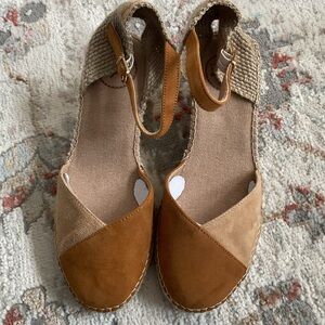 Toni Pons Tan and Brown Espadrille Wedges